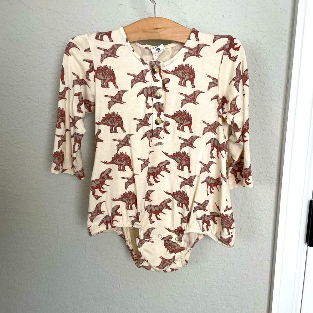 KateQuinn bamboo dino bubble 18/24m